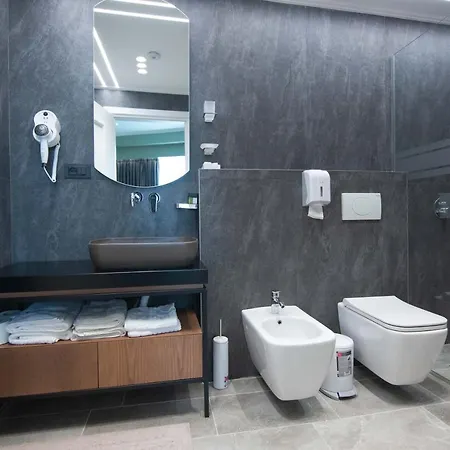 Sky Hotel Korce Exterior photo