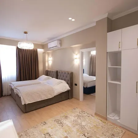 Sky Hotel Korce Exterior photo