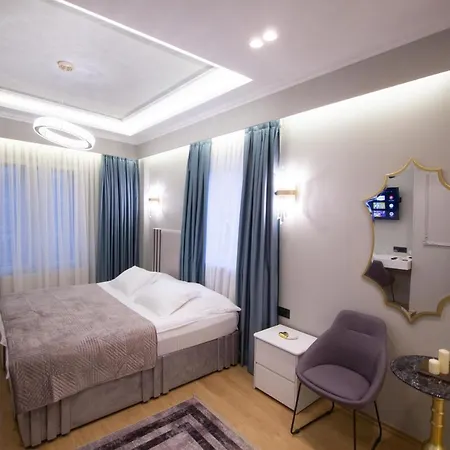 Sky Hotel Korce Exterior photo